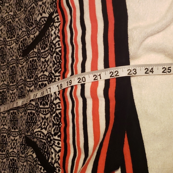 Ruby Rd. Patterned Sweater. Tie front. - Picture 6 of 6